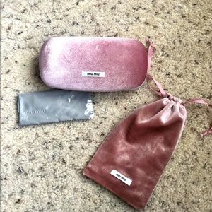 Sunglasses case
